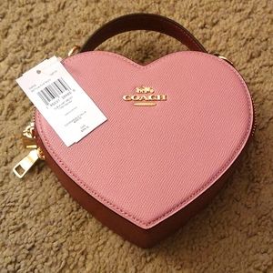 BNWT Coach Heart bag
